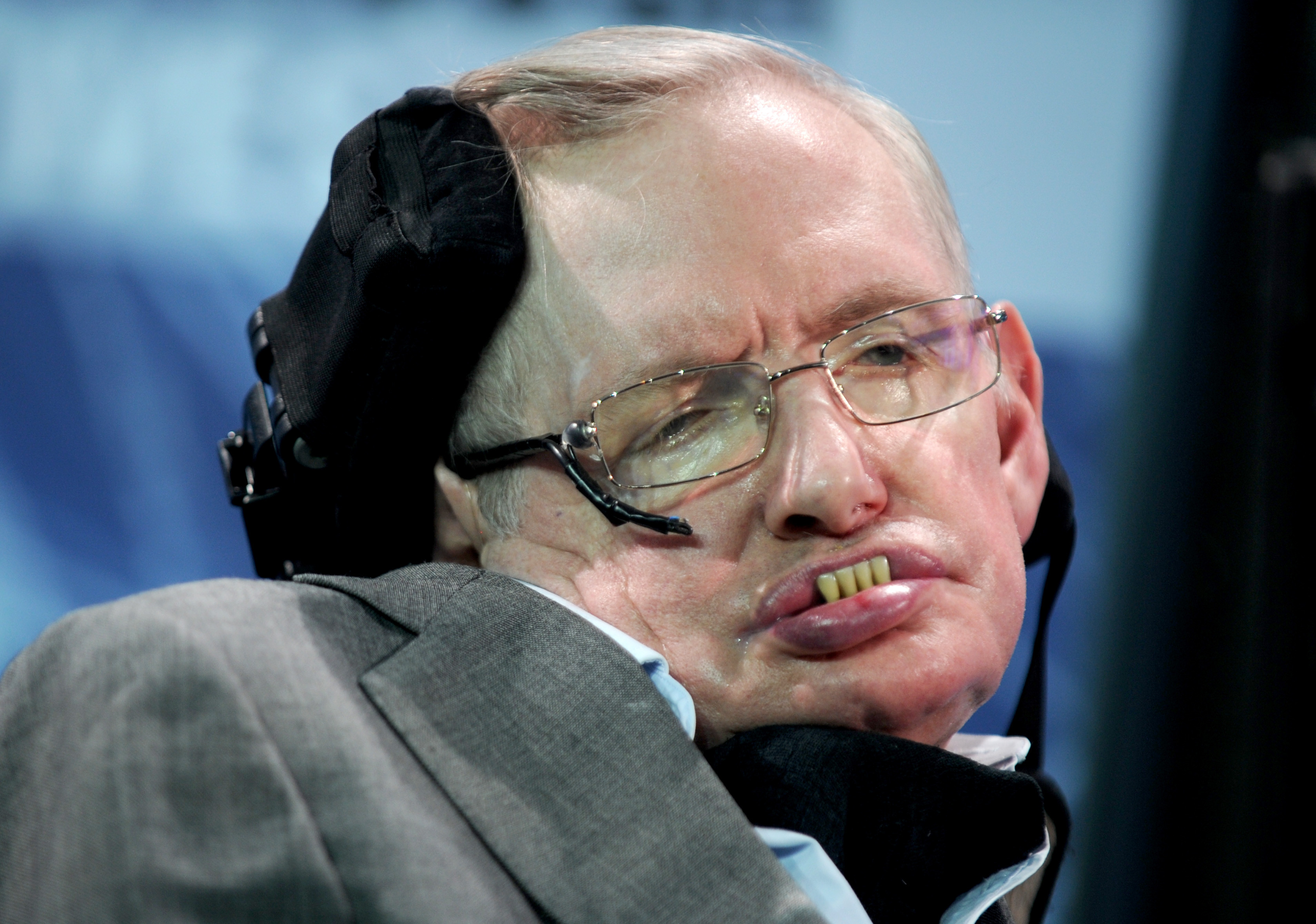 麻烦才刚刚开始,霍金担心不无道理,人类未来会怎样?...