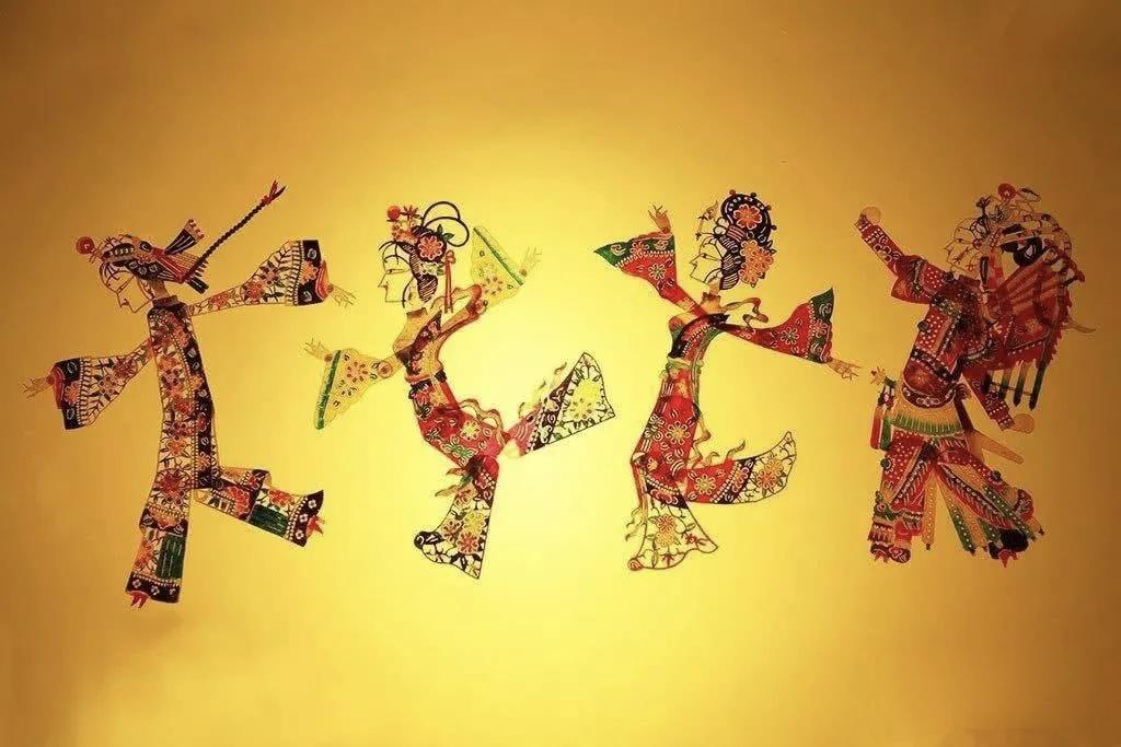 “千秋英雄灯下舞，万古豪杰手内提”中国皮影戏是如何...