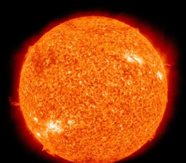 宇航员在太空能看到星星吗 太阳究竟是什么样子