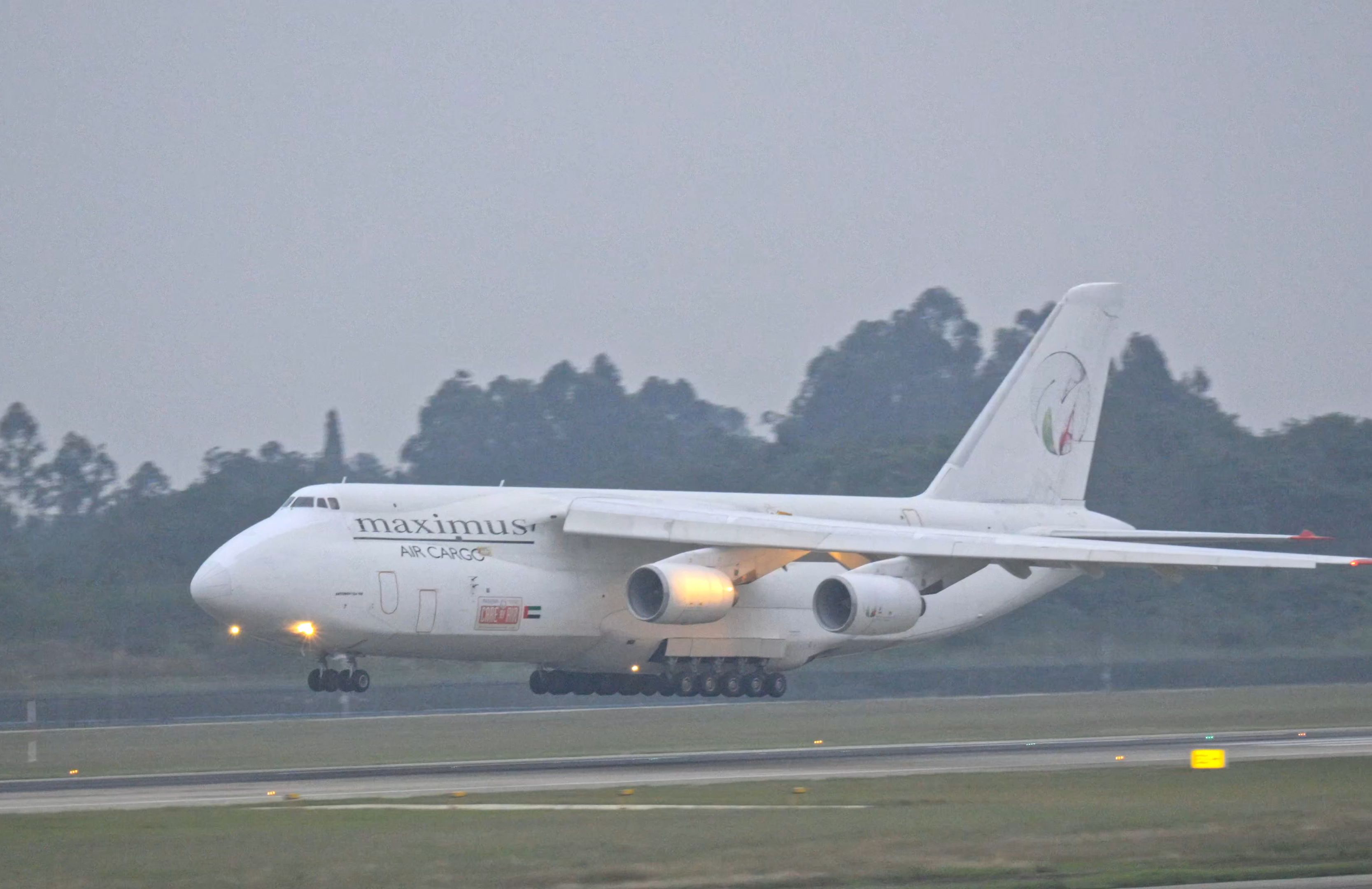 全球最大运输机真的有多强大？安-124和安-225能否引领未来军运？