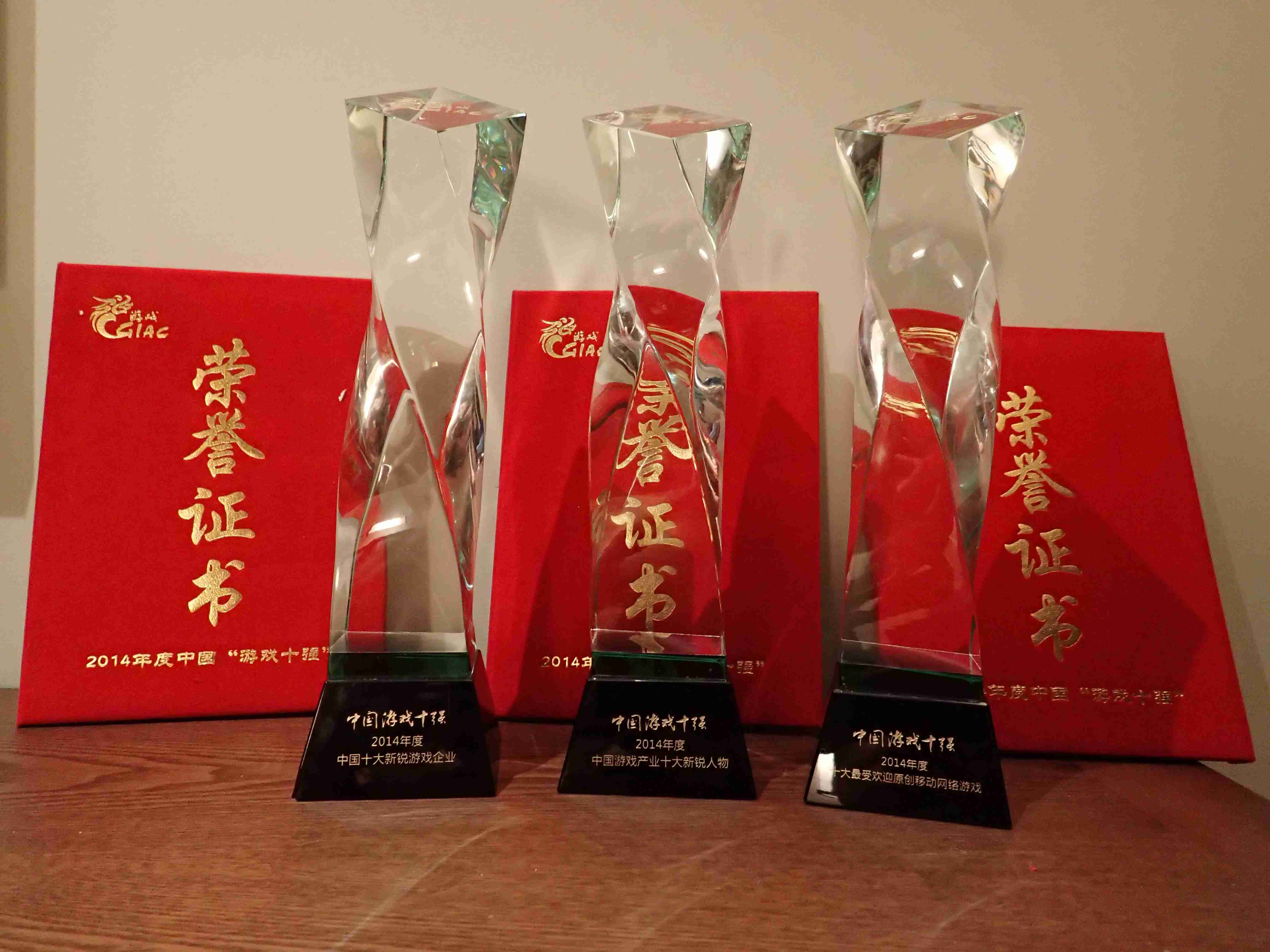 为什么对诺贝尔和平奖、文学奖褒贬不一,但对自然科学...