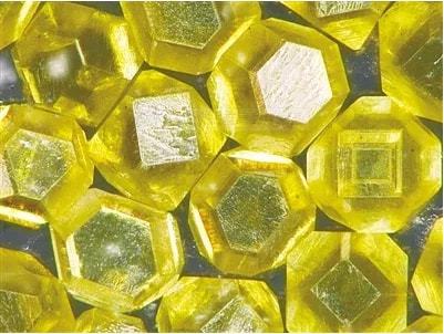 人造金刚石为什么这么硬？还有比它更硬的吗？