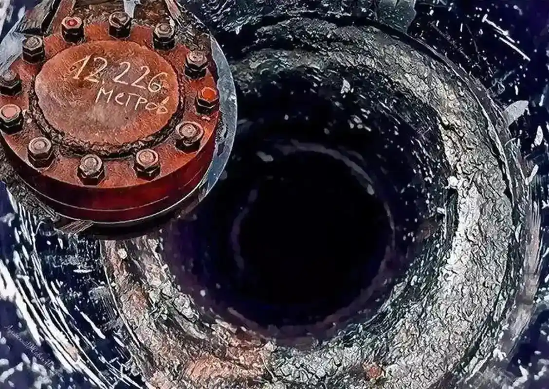 万米深井被永久封锁，苏联人到底挖到了什么？地狱之门...