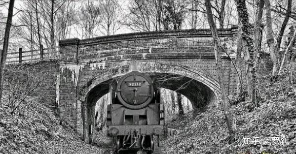 幽灵列车”上104人消失，这是怎么回事？...