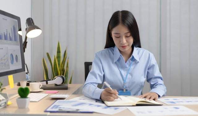 胡适为何建议文学院改为史学院：研究文学，不过是研究...