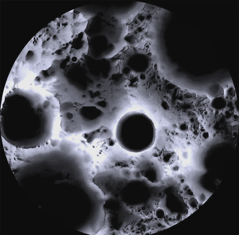 月球南极到底藏了啥秘密？小行星残骸和冰冻水真有那么重要吗？