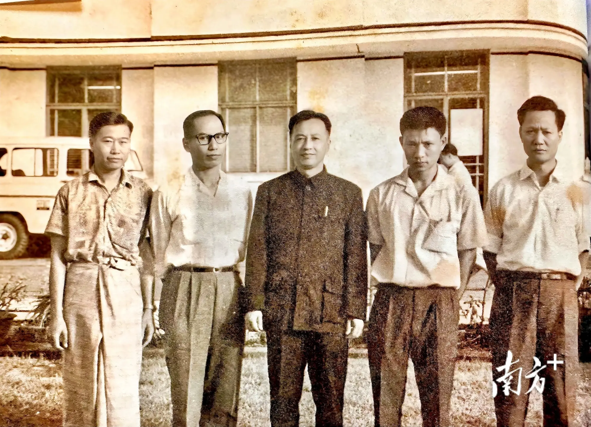 南洋华侨机工抗战贡献 他们如何用生命守护滇缅公路