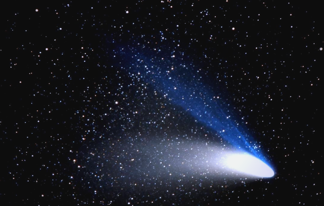 哈雷彗星运行速度那么快也没跑出太阳系,人类探测器该...