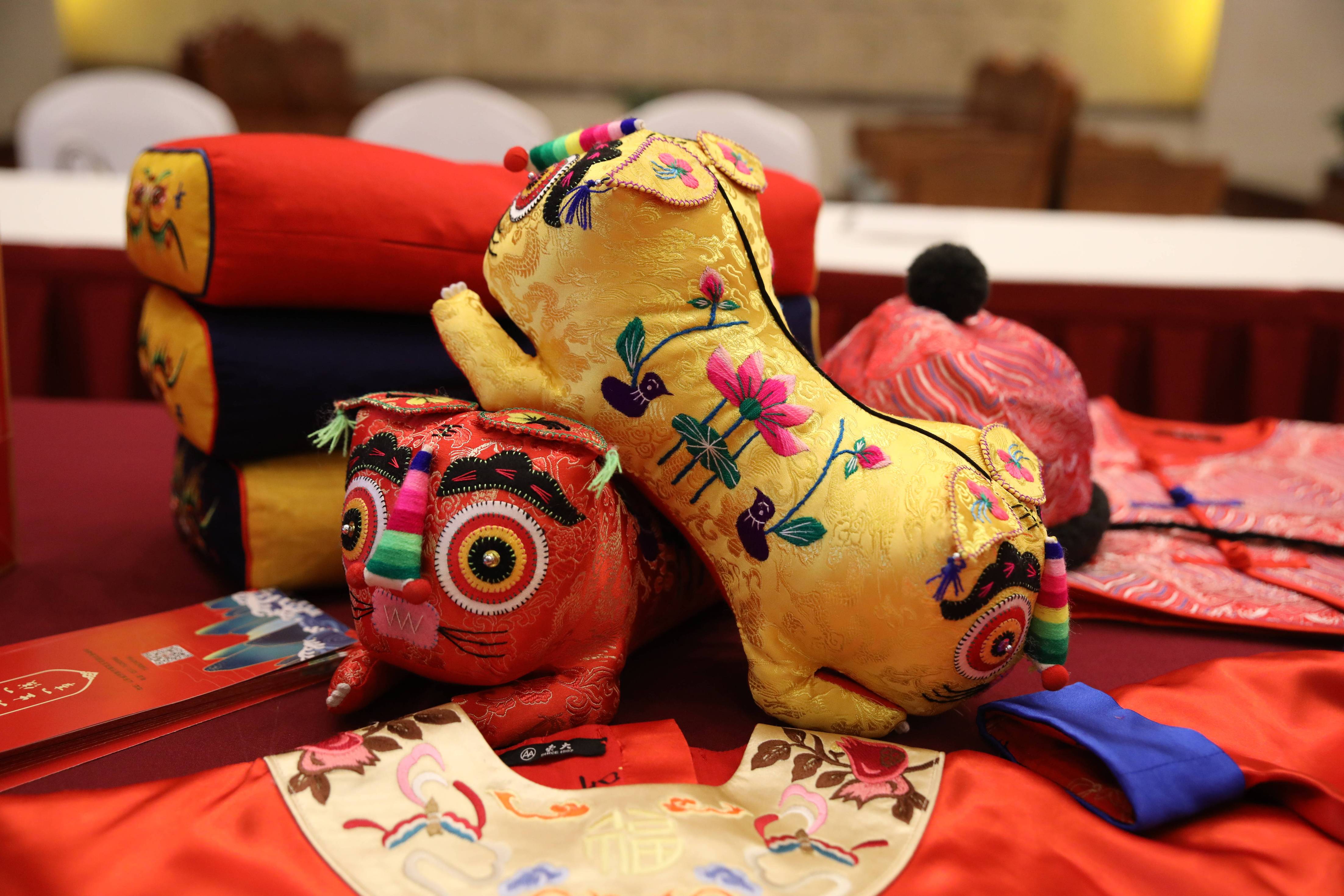 皮影戏非遗艺术特点 民间艺术形式有哪些