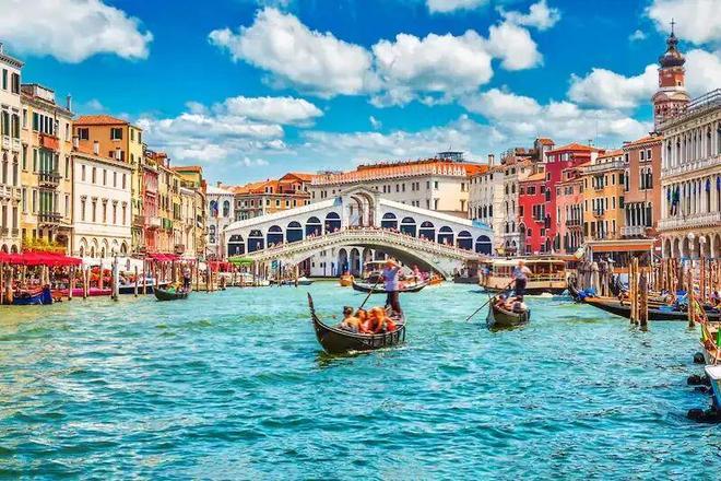 意大利米兰旅游攻略 米兰大教堂参观指南