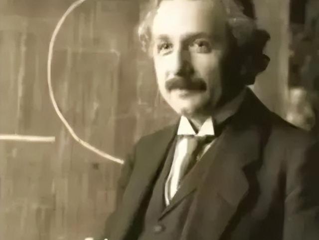 爱因斯坦称第四次世界大战，人们只用石头和木棍，这意...