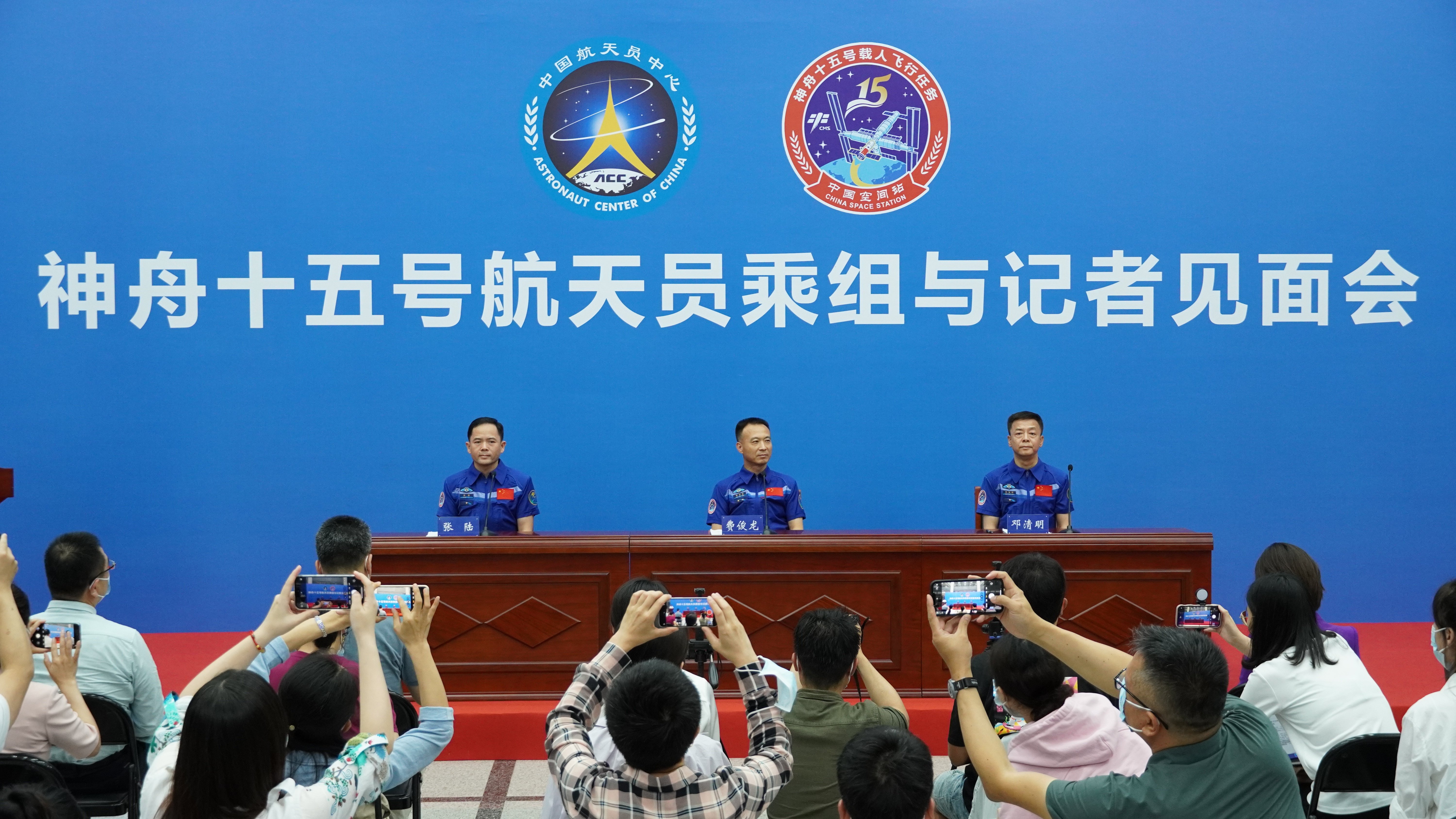 神舟十四号和神舟十五号航天员乘组为什么要在轨“太空会师”？