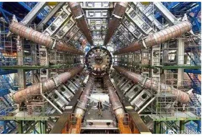 环形正负电子对撞机是否要建造？...